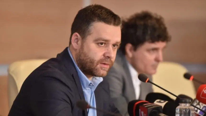 video mingea este la presedinte ce stie ciprian ciucu despre noul premier liderul pnl spune ca interimatul ar mai dura doua trei zile 6a5154aed31c7