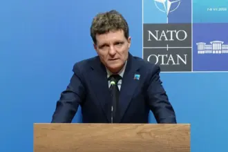 video probleme pentru nicusor dan usr se pregateste sa l abandoneze pe nicusor dan se vorbeste de un candidat comun usr pnl la prezidentiale 6a61f2b0794d5