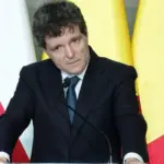 video reactia lui nicusor dan dupa ce a fost surprins la masa cu fondatorul superbet nu m am dus acolo pentru el 6a4e5fddd6fb1