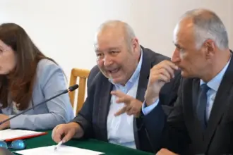 video sa l executam pe fritz din septembrie incolo dar sa nu punem jalonul in pericol liderul grupului pnl din senat a rabufnit intr un schimb de replici cu robert cazanciuc 6a6b44b93a288