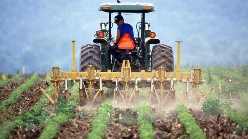 aur a facut o lege speciala pentru agricultori cere acciza redusa la motorina direct la pompa 6a85893b9ce83