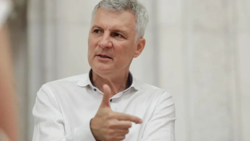 ce a cautat presedinta ccr la bolojan daniel zamfir cere explicatii inaintea verdictului pe legea ani 6a7f5497ed25c