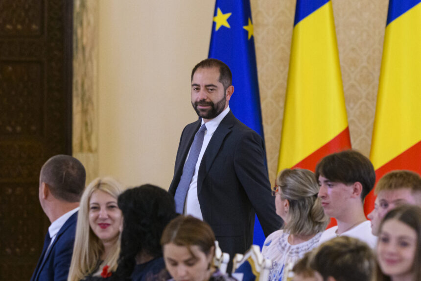 consilierul prezidential radu burnete anunta ce se intampla cu proiectul legii salarizarii 6a87009f5ee91
