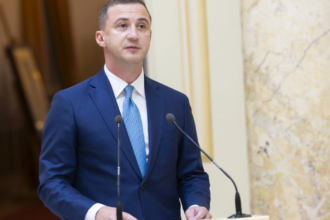 contract semnat pentru stadionul de 140 de milioane de euro din timisoara simonis ataca guvernul ne da voie sa construim pe banii nostri 6a8d7df4e826c