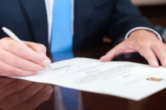decoratii pentru securisti si infractori cotroceniul prin cancelaria ordinelor se opune vanatorii retroactive propusa de usr si societatea civila tardiv si imposibil de pus in p 6a82dab43f675