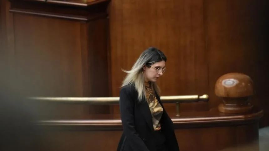 diana buzoianu lanseaza acuzatii la adresa psd vor sa decida ce partide mai pot exista adrian tutuianu in centrul scandalului 6a8c36046d7c1