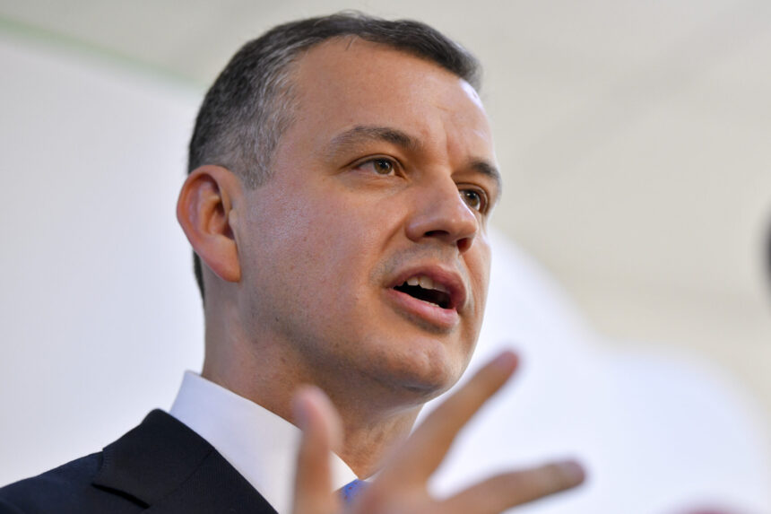 eugen tomac consilier prezidential legea salarizarii unitare este necesara 6a7f64c711f9b
