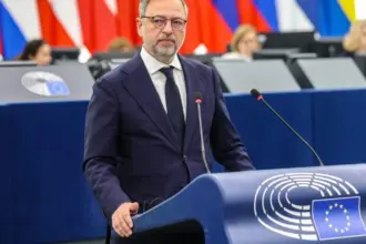 nu este momentul pentru satisfactie dan motreanu pnl explica ce inseamna decizia fitch pentru romania 6a6dff098d06f