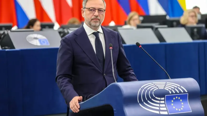 nu este momentul pentru satisfactie dan motreanu pnl explica ce inseamna decizia fitch pentru romania 6a6dff098d06f