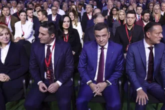 psd intre fumigenele despre guvernare si butoiul cu pulbere pe care sta 6a7ecc710d93e
