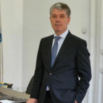 scandalul mirosului din brasov primarul george scripcaru atac la ministra diana buzoianu nu spuneau ei odata ca altii sunt de vina si nu se ocupa acum ei ce fac cu ce se ocupa 6a88a64c2ae21