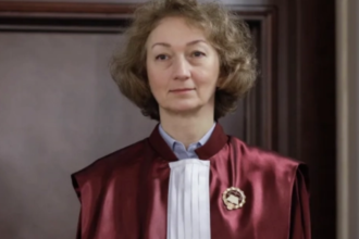 simina tanasescu le raspunde magistratilor care ii cer demisia trecutul ei garanteaza ca e corecta 6a81f4fcaedfd