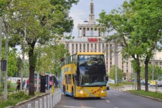 surprize la standul bucharest city tour de la bias 2026 bucurestenii se pot inscrie la o tombola care le ofera 10 invitatii duble la tururi cu autobuzele turistice 6a8edb6231248