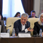 un lider psd solicita demiterea consilierul lui mugur isarescu un imbuibat care cumuleaza pensia cu salariul urias 6a8c7c2820003