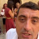 video simion abandonat in italia doar 20 de romani prezenti si aceia adusi fortat 6a6e5620c4b0e