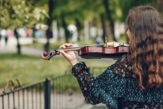 sound district floreasca aduce in weekend recitaluri ateliere statui vivante si alte surprize pe strazile din cartier si in parcul verdi programul complet 6aa134d6c5ca9